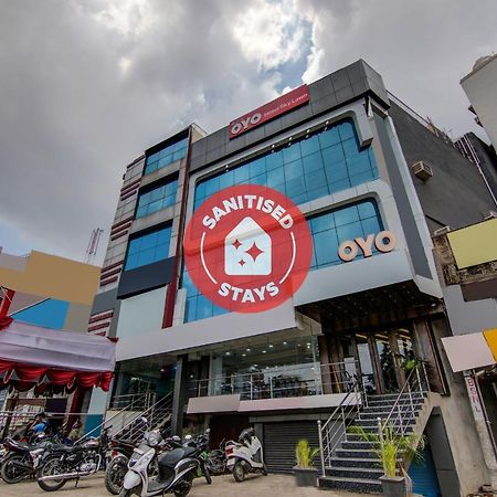 Oyo 12736 Skylawn Hotel Jamshedpur Exterior photo