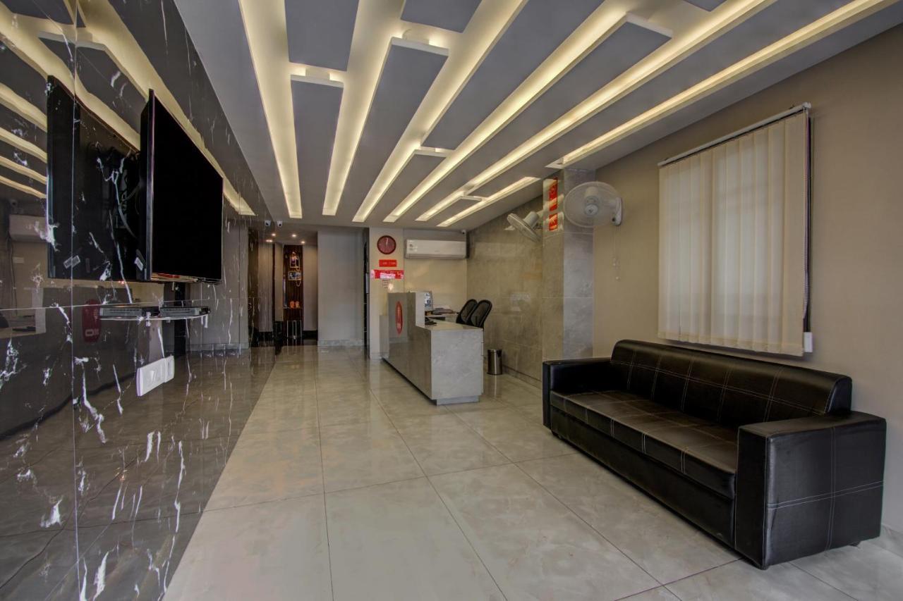 Oyo 12736 Skylawn Hotel Jamshedpur Exterior photo