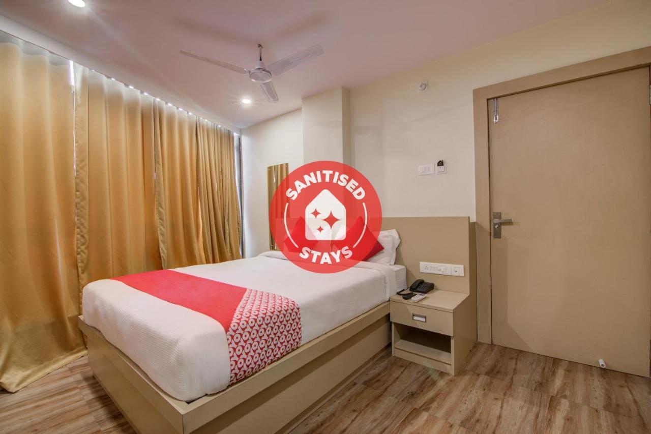 Oyo 12736 Skylawn Hotel Jamshedpur Exterior photo