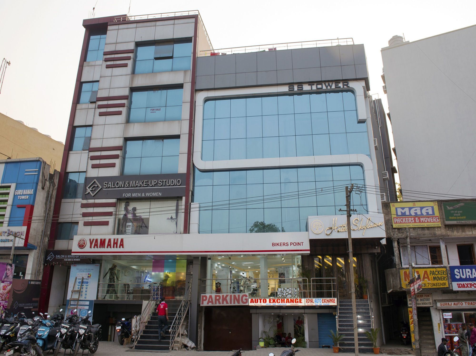 Oyo 12736 Skylawn Hotel Jamshedpur Exterior photo